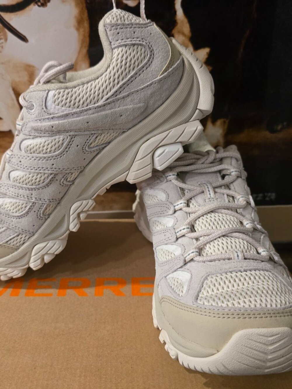 Merrell Moab 3 J037522 Wmns Oyster Suede Leather Lace-Up Hiking Shoes SZ 10 NEW